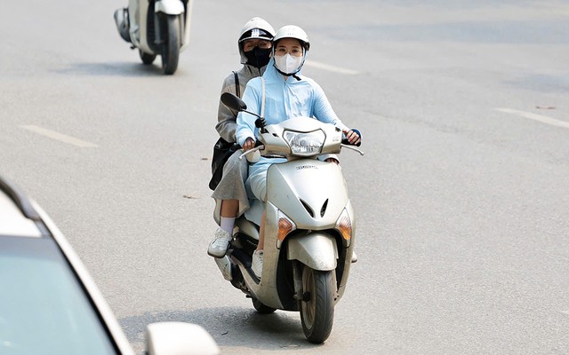 Vì sao cuối Thu miền Bắc vẫn nắng trên 34°C?