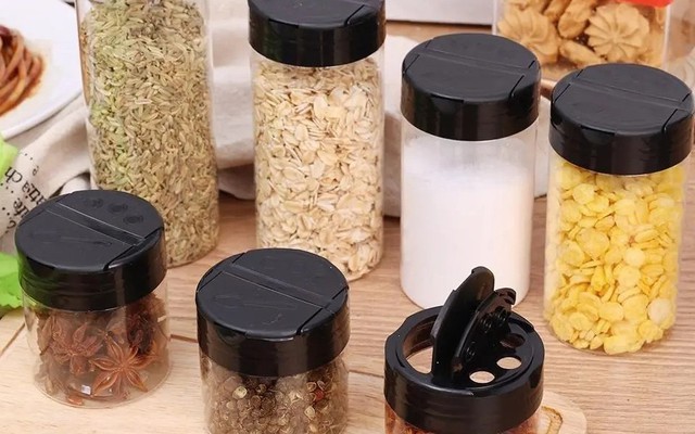 Lời khuyên đến tất cả các gia đình đang đựng gia vị trong lọ