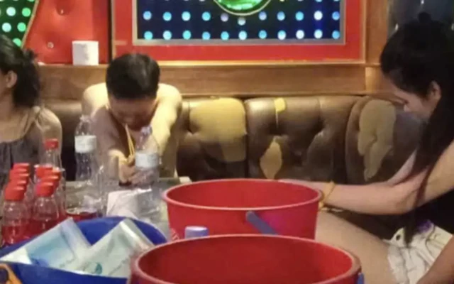 Triệt phá 'đại tiệc' ma tuý tại quán karaoke ở Hưng Yên