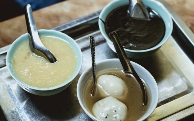 Đến hẹn lại lên, bánh trôi tàu bác Phạm Bằng chính thức mở lại: Trời lạnh mà, ăn một bát nóng hổi là 'quá đã'