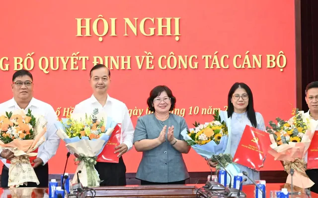 Thành ủy TPHCM điều động 4 cán bộ chủ chốt