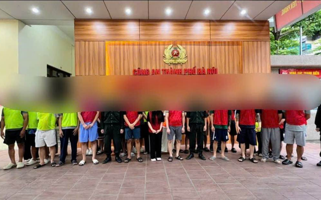 Công an đồng loạt khám xét khẩn cấp 12 địa điểm trong chuyên án đặc biệt lớn: Bắt Trần Minh Đức SN 1989