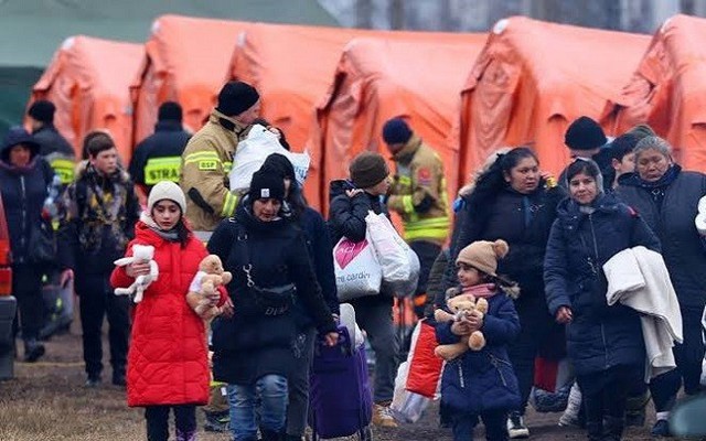Ukraine công bố tổng số người rời đất nước trong nửa đầu năm 2026