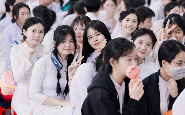 Việt Nam vừa có thêm một ngành học rất đặc biệt: Làm việc với tua-bin điện gió, lương lên đến 40 triệu đồng/tháng