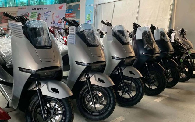 Giá xe máy điện Honda UC3 lắp ráp trong nước mới về đại lý
