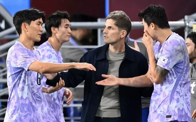 Đội tuyển Hàn Quốc rối ren trước thềm Asian Cup, ghế HLV Moreno thêm bấp bênh