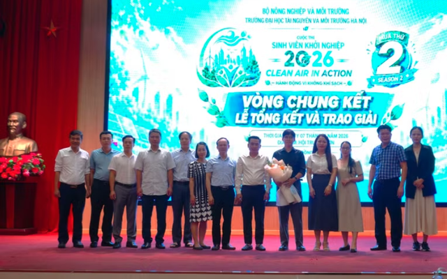 Sinh viên với giải pháp công nghệ vì không khí sạch