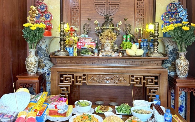 Văn khấn rằm tháng Chạp cúng gia tiên đầy đủ nhất