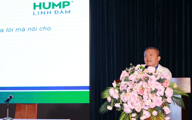 GS.TS Lê Ngọc Thành: “Chữa bệnh không chỉ bằng thuốc và dao mổ"