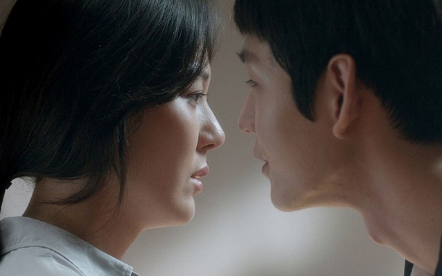 Bị đồng nghiệp “cướp công” ngay trước mặt sếp, nhân viên EQ cao đáp một câu khiến đối phương im lặng