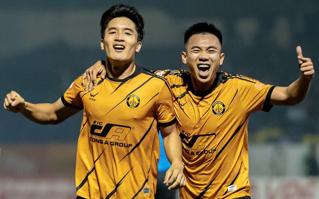 HLV V.League nói lời chua chát: "CLB Thanh Hóa không có người để thay, chỉ đủ 11 cầu thủ lành lặn"