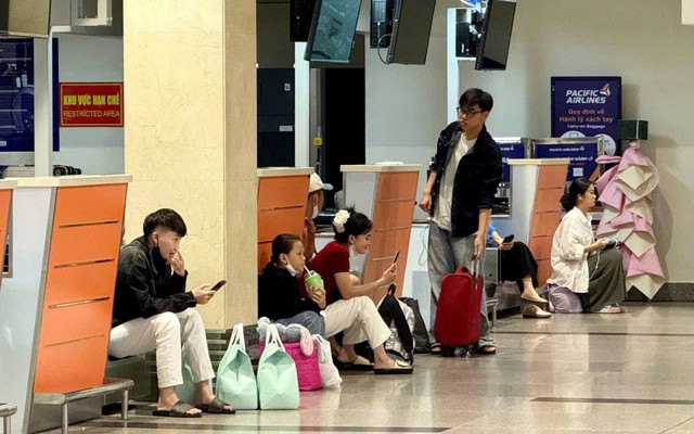 Mới nhất: Hành khách đi máy bay bị delay từ 2 tiếng trở lên sẽ được hưởng loạt đặc quyền này