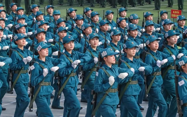 Bộ Quốc phòng sẽ đề xuất quy định độ tuổi phù hợp với dân quân tự vệ