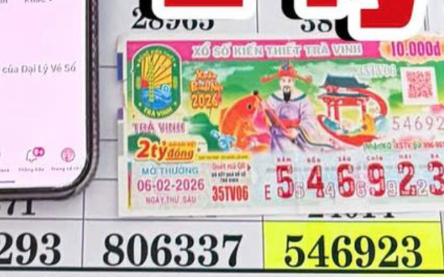 Đi đám cưới được cho vé số, nam thanh niên đổi đời ngay giáp Tết: Đại lý mang hết tiền mặt đến tận nhà