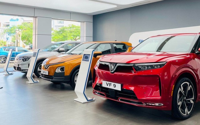 Hãng xe điện của tỷ phú Phạm Nhật Vượng đặt mục tiêu bán 300.000 ô tô điện trong năm 2026 - đâu sẽ là trọng tâm?