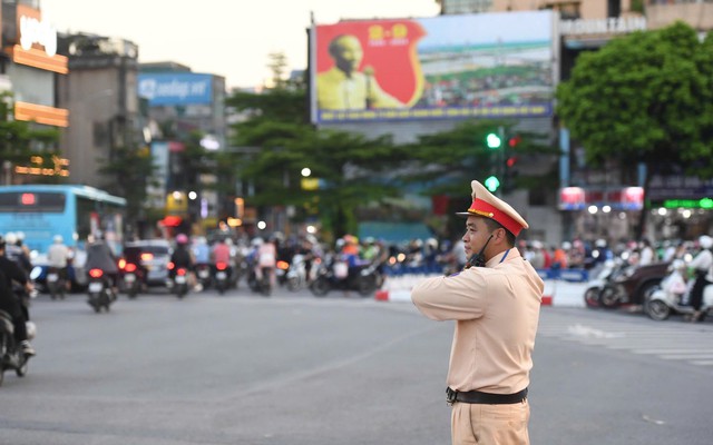 Tất cả người tham gia giao thông ở Hà Nội chú ý!