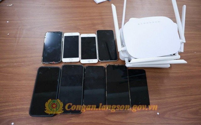 Phát hiện 8 người vay 600.000.000 đồng với lãi suất lên đến 365%/năm của thanh niên SN 2000, công an tức tốc vào cuộc điều tra