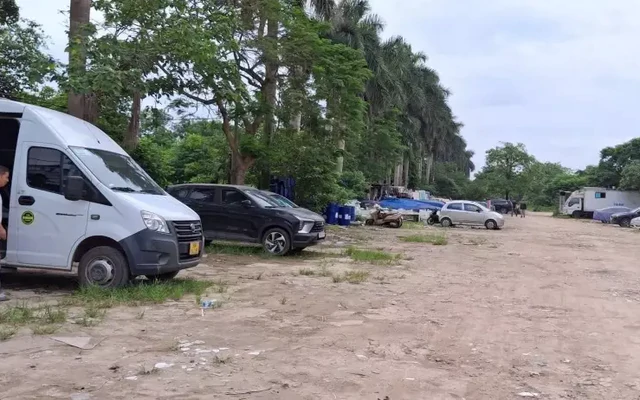 Hà Nội: Một phường có 54 bãi xe trái phép