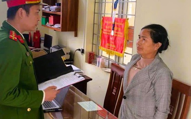 Trong lúc cúng bái "nhập đồng", con dâu đánh mẹ chồng, chị dâu bị thương