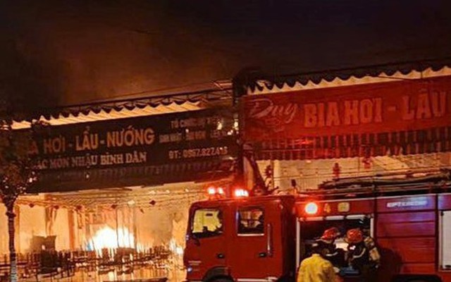Cháy lớn tại nhà hàng, nam nhân viên trẻ tuổi mắc kẹt tử vong