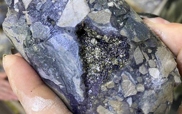 Đang phải nhập khẩu 100%, Nga phát hiện 'mỏ vàng' hơn 5 triệu tấn trải dài 2 km