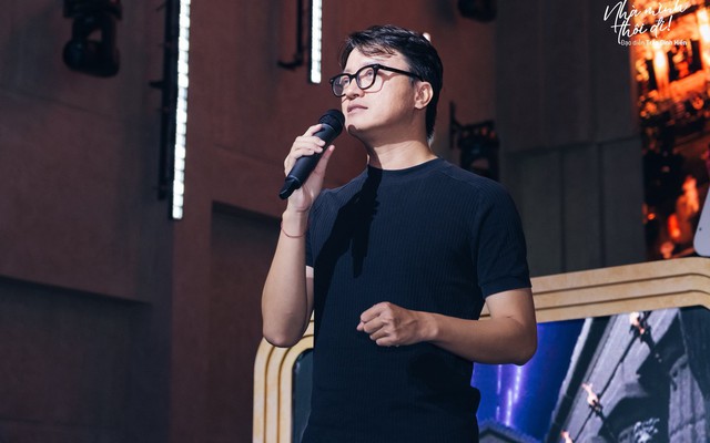 Profile của đạo diễn phim điện ảnh “Nhà mình đi thôi”