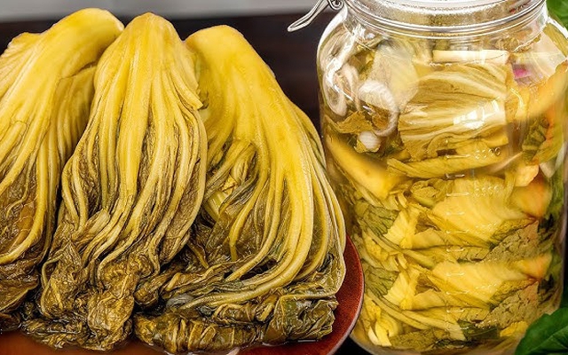 Ngày càng nhiều nữ giới còn trẻ đã mắc ung thư tuyến giáp, bác sĩ nói thẳng: 6 món này hãy ĂN ÍT LẠI!