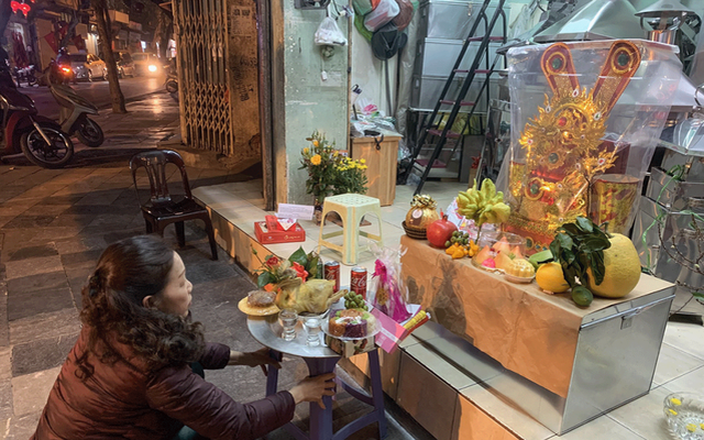 Việc nhiều người quên làm đêm giao thừa, mang ý nghĩa lớn trong năm mới: Không phải thắp hương, cúng lễ