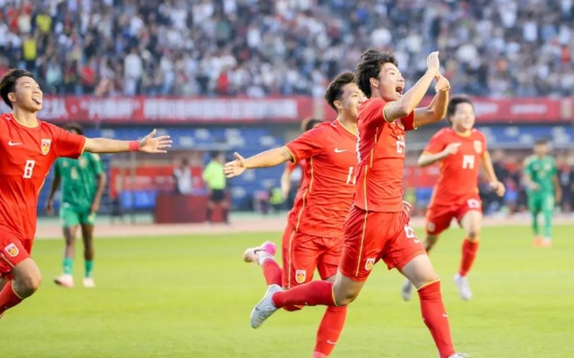 BLV Trung Quốc: “Ngay cả khi bị tiêu chảy, tuyển Trung Quốc vẫn có thể đánh bại Indonesia”