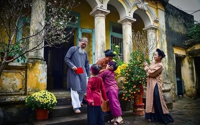 Chi tiết tuổi xông nhà cực đẹp năm Bính Ngọ 2026