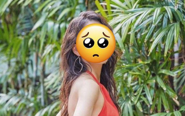 Khốn khổ nữ diễn viên mắc kẹt trong nhà tắm 13 tiếng