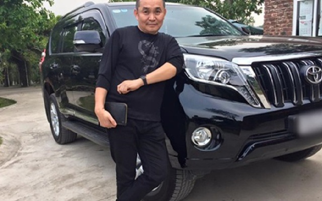 "Tùng Lò Gạch" giàu có tuổi xế chiều: Rảnh thì ra khách sạn ăn, làm việc theo cơn