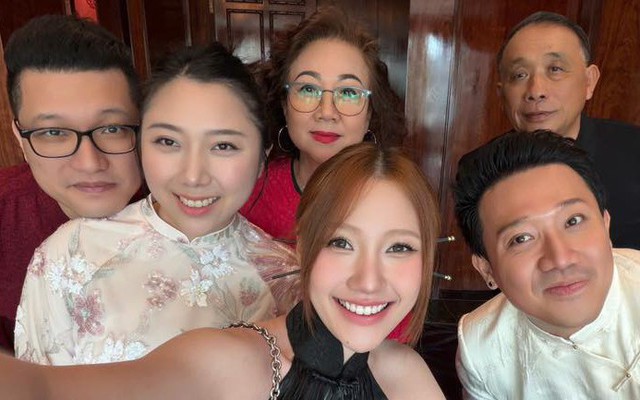 Hari Won vắng mặt trong bức ảnh chung của gia đình Trấn Thành