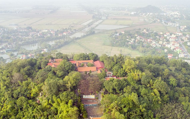 Ngọn núi cao chưa đến 100m, được mệnh danh là "núi rồng": Trên đỉnh có di tích quốc gia gần 1000 tuổi