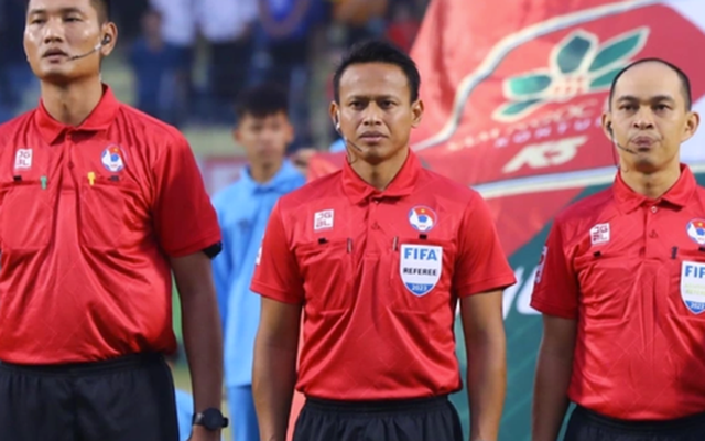 Vì sao trọng tài Malaysia bị HLV Ninh Bình chỉ trích nặng nề?