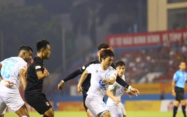 TGĐ VPF: VAR cũng chỉ là hệ thống máy móc, khó tránh sai sót