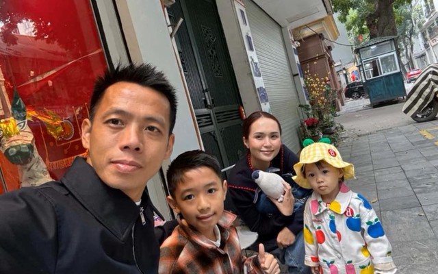 Văn Quyết với cái Tết cực dị bên vợ là ái nữ cựu chủ tịch CLB Sài Gòn