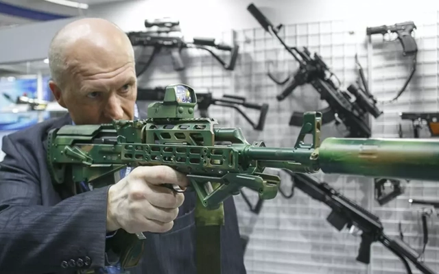 Bắt đầu sản xuất hàng loạt súng trường tấn công VSK-100 vào cuối năm 2026