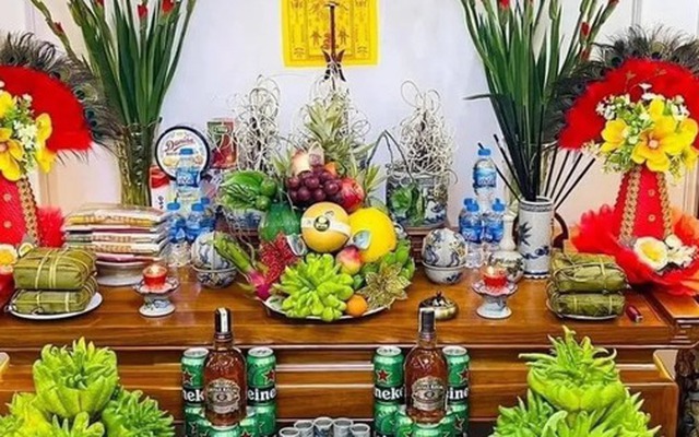 Qua mùng 7 Tết: 3 thứ trên bàn thờ nên thay ngay kẻo bề trên giận dữ, dễ xui cả năm