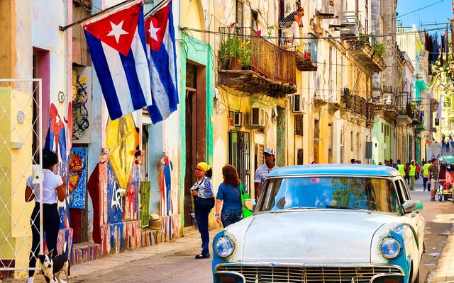 Giữa cơn khủng hoảng điện, Cuba vừa tung "ưu đãi" chưa từng có cho người dân