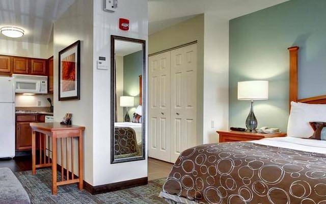 3 thứ đại kỵ tuyệt đối không đặt ở đầu giường kẻo "hút cạn" vượng khí: Rất nhiều gia đình đang mắc phải!