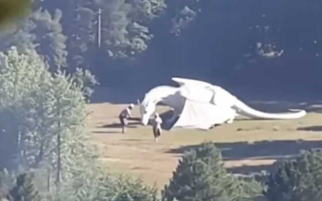 Xôn xao video "rồng trắng" tại cơ sở bí mật của Trung Quốc: Sự thật khiến dân mạng ngỡ ngàng