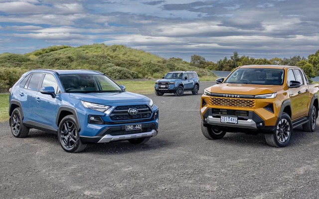 Toyota lập kỷ lục với 11,3 triệu xe bán toàn cầu, thống trị ngôi vương năm thứ 6 liên tiếp, chiến lược 'anti xe điện' từng bị chê hóa ra lại là 'chìa khóa'