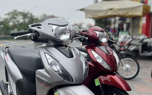 Honda Vision bán chênh giá gần 5 triệu đồng tại đại lý