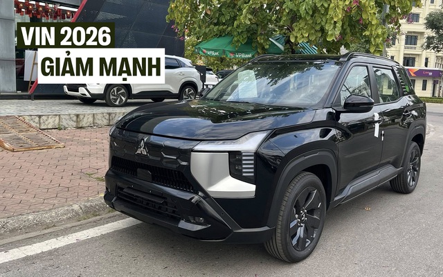 Xe Mitsubishi vừa xuất xưởng năm nay đã giảm giá lăn bánh, Destinator thực tế rẻ hơn Territory