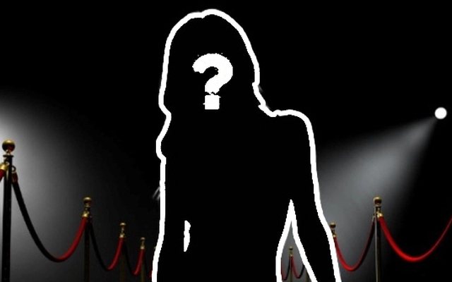 Nữ ca sĩ dự Grammy 2026 ngang nhiên dùng chất cấm, lộ luôn cảnh nóng bỏng