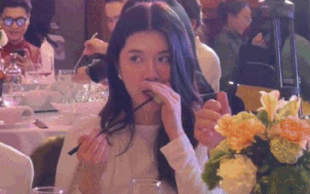 Danh tính cô gái tạo ra hệ tư tưởng "cắn 10 miếng không hết 1 miếng" ồn nhất MXH hiện tại