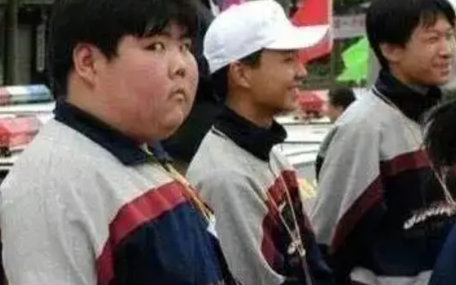 Cuộc đời buồn hiện tại của cậu bé “thánh meme” nổi tiếng Trung Quốc