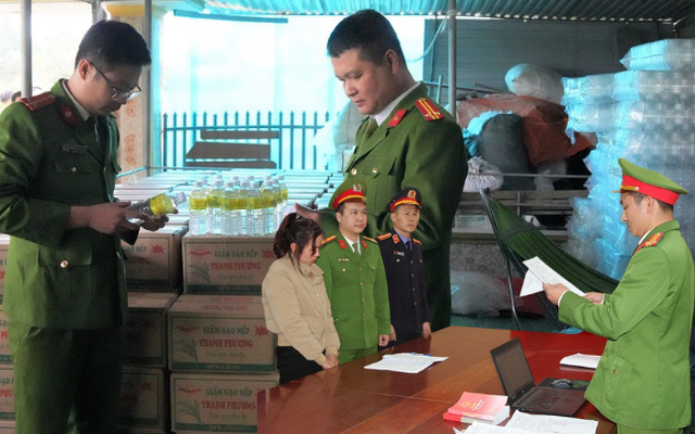 60.000 lít axit axetic giả giấm được Lê Thị Lộc tuồn ra thị trường, 'đầu độc' người tiêu dùng thế nào?