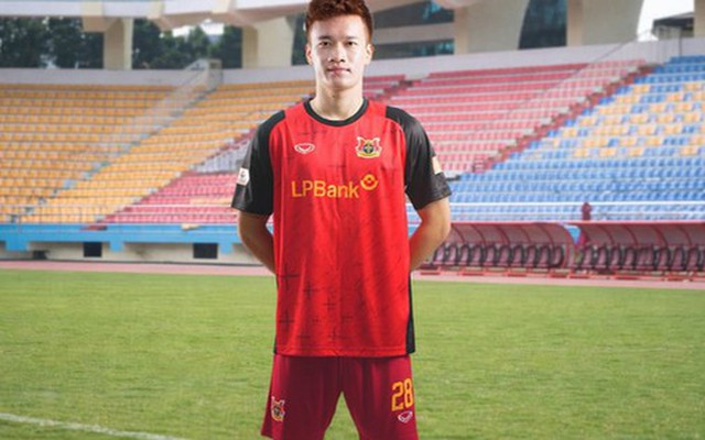 Nguyễn Hoàng Đức - Quả Bóng Vàng 2025: Từ hành trình thể thao ấn tượng đến hình ảnh đại sứ thương hiệu LPBank